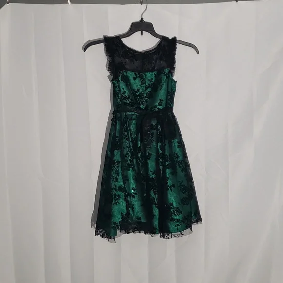 Girl' Elegant Green and Black Holiday Party Dress Size 10 Tulle Petticoat - Picture 8 of 16